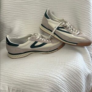 Tretorn Cream and Dark Green Sneakers